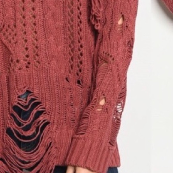 BRICK RUST DISTRESSED CABLE KNIT SWEATER - Picture 5 of 7